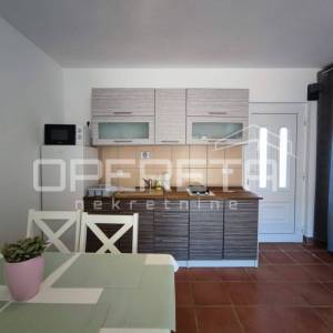 Prilika – Apartman par koraka do mora, gradska voda i kanalizacija, Vir