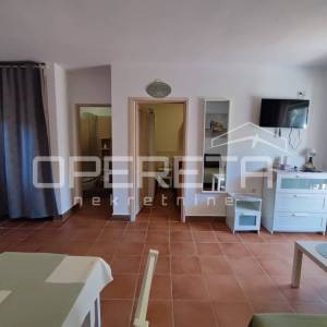 Prilika – Apartman par koraka do mora, gradska voda i kanalizacija, Vir