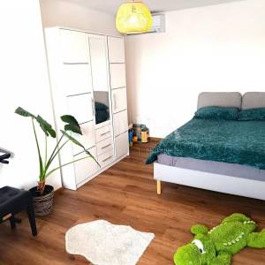 PRILIKA Kompletno renovirana i opremljena istarska kamena kuća 300m2 sa dodatnim objektima,Svetvinčenat okolica
