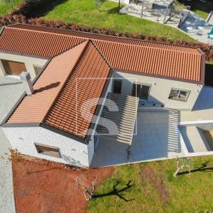 Prizemnica s bazenom, 3 spavaće sobe u mirnoj okolini, Poreč