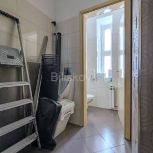 Prodaja, Donji grad, komforan peterosoban stan 136 m2
