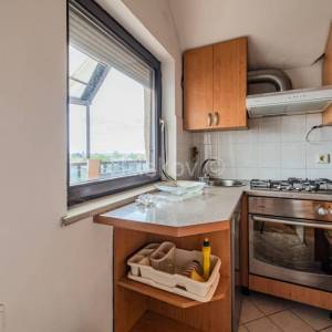 Prodaja, Gajnice, dvosoban stan površine 46 m² na 3. katu, bez lifta 
