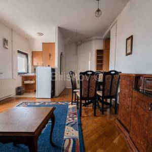 Prodaja, Gajnice, dvosoban stan površine 46 m² na 3. katu, bez lifta 