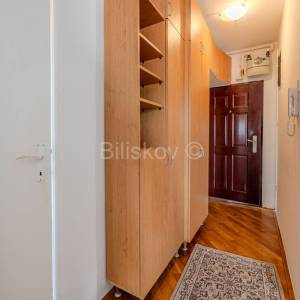 Prodaja, Gajnice, dvosoban stan površine 46 m² na 3. katu, bez lifta 