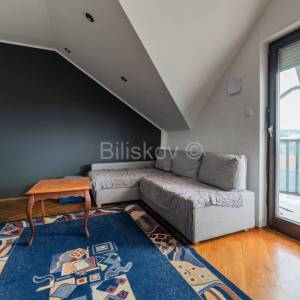 Prodaja, Gajnice, dvosoban stan površine 46 m² na 3. katu, bez lifta 