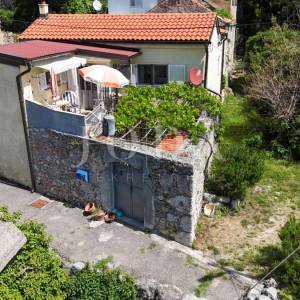 Prodaja kuće Bribir | Balkon, parking, pogled na more
