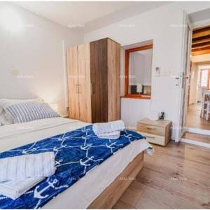 Prodaja namještenog i renoviranog stana-prvi red do mora! Umag