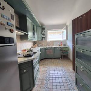 Prodaja, Srebrnjak, četverosobni dvoetažni stan 190m2, garaža
