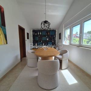 Prodaja, Srebrnjak, četverosobni dvoetažni stan 190m2, garaža