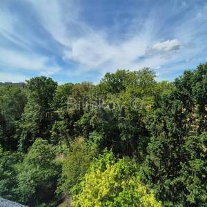 Prodaja, Srebrnjak, četverosobni dvoetažni stan 190m2, garaža