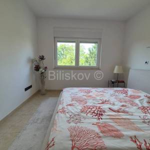 Prodaja, Srebrnjak, četverosobni dvoetažni stan 190m2, garaža