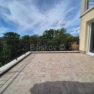 Prodaja, Srebrnjak, četverosobni dvoetažni stan 190m2, garaža