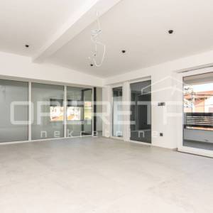 Prodaja, Stan, Srednjaci, Drniška, 4s, 80m2