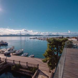 Prodaja, Zadar, Brodarica, novoizgrađena vila, prvi red do mora