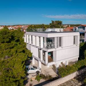 Prodaja, Zadar, Brodarica, novoizgrađena vila, prvi red do mora