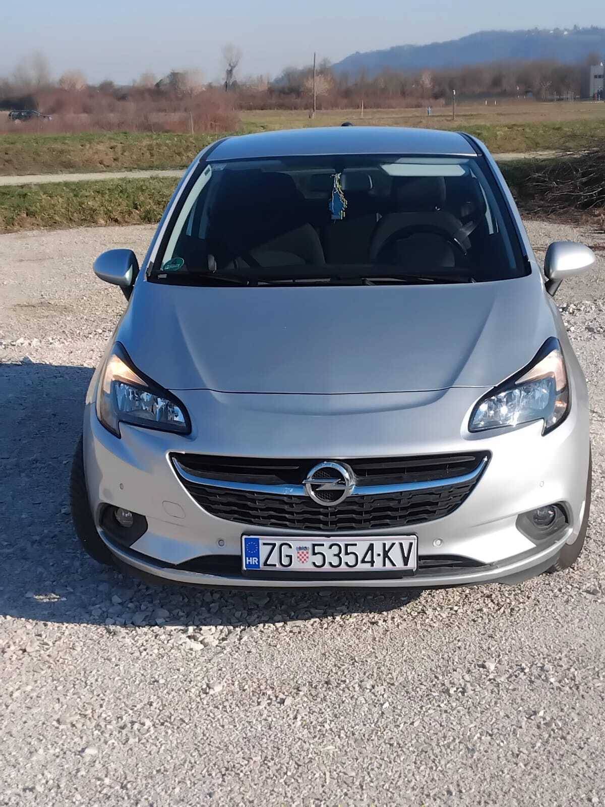 Prodaje se opel corsa 1.4 2018g.sa prijeđeni 110,200 km,uredno servisi