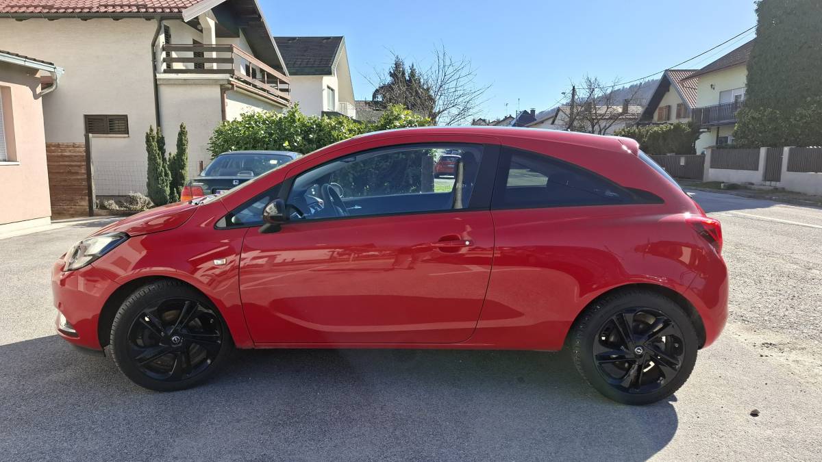 Prodaje se opel corsa e 1.4 turbo 2016g reg. 12.26.servisirana .