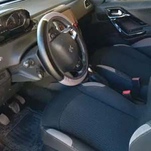 Prodajem rabljeni automobil