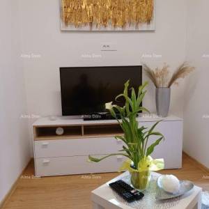 Pula, 2-sobni stan u centru, 31 m² + terasa i vrt