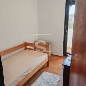 Pula, stan 2S+DB, 74m2, širi centar
