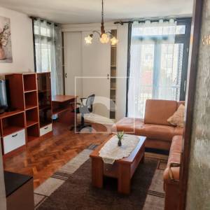 Pula, stan 2S+DB, 74m2, širi centar