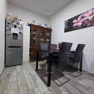 Pula, stan 55 m2