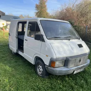 Renault Trafic T 313, kombi za preurediti u kampera ili za prevoz robe