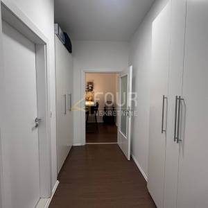 Rijeka, Centar, 64.70m2, 1s+db, 2 balkona