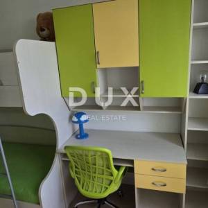 RIJEKA, CENTAR – Elegantno uređeni obiteljski stan pogodan za život ili investiciju