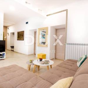 RIJEKA, CENTAR - Moderni 2S+DB apartman na traženoj lokaciji