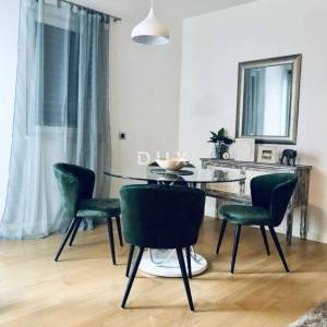 RIJEKA, CENTAR - Moderni dragulj: Novoopremljen 1S+DB na top lokaciji!