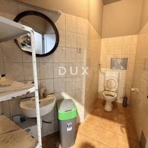 RIJEKA, CENTAR – poslovni prostor 174m², skladište u prizemlju i parkirno mjesto!