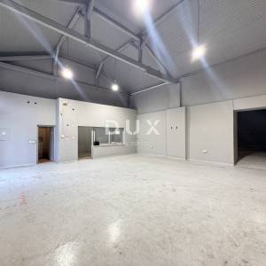 RIJEKA, CENTAR – poslovni prostor 174m², skladište u prizemlju i parkirno mjesto!