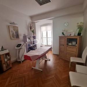 RIJEKA, CENTAR - Poslovni prostor s prostranom terasom, 4SDB, 121m2