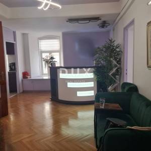 RIJEKA, CENTAR - Poslovni prostor s prostranom terasom, 4SDB, 121m2