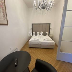 RIJEKA, CENTAR - stan s dva apartmana