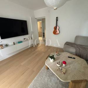 Rijeka, Donja Vežica, 1s+db, balkon 