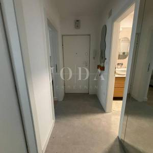 Rijeka, Donja Vežica, 1s+db, balkon 