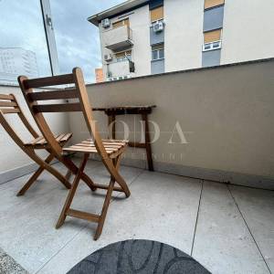 Rijeka, Donja Vežica, 1s+db, balkon 