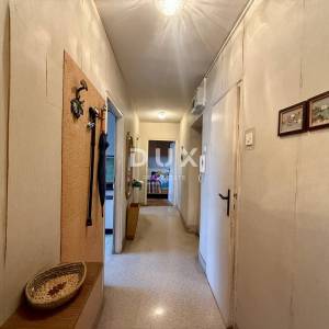 RIJEKA, DONJA VEŽICA - 2KL, 40 m2, Uredna stambena zgrada!