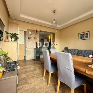 RIJEKA, DONJI ZAMET - 2S+DB, okućnica, parking, lokacija, nova fasada i krov!
