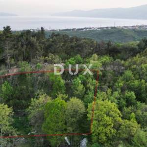RIJEKA, DRENOVA - građevinsko zemljište 1460m2 s pogledom na more za stambenu zgradu- stanove / obiteljsku kuću s bazenom ...