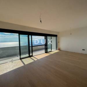 RIJEKA, KANTRIDA – stan od 127m2 u luksuznoj novogradnji samo 250 metara od mora s garažom i panoramskim pogledom na more...