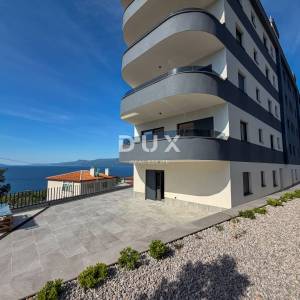 RIJEKA, KANTRIDA – stan od 151m2 u luksuznoj novogradnji samo 250 metara od mora s garažom i panoramskim pogledom na more...