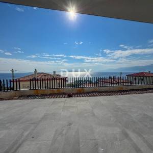 RIJEKA, KANTRIDA – stan od 107m2 u luksuznoj novogradnji samo 250 metara od mora s garažom i panoramskim pogledom na more...