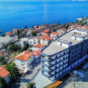 RIJEKA, KANTRIDA – stan od 141m2 u luksuznoj novogradnji samo 250 metara od mora s garažom i panoramskim pogledom na more...