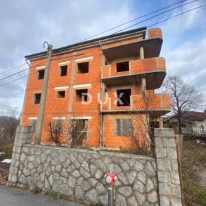 RIJEKA, KASTAV - samostojeća kuća s pogledom na more + garaža + velika okućnica! PRILIKA! HITNA PRODAJA!