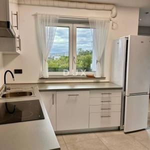 RIJEKA, KOSTRENA – novonamješten stan za najam u novogradnji