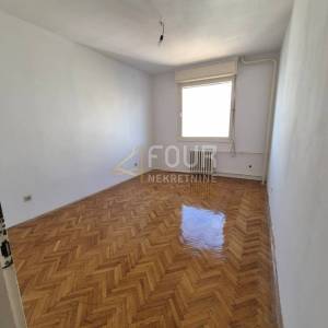 Rijeka, Krimeja, 80.48m2, 3skl, lođa