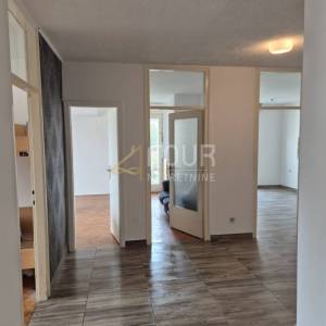 Rijeka, Krimeja, 80.48m2, 3skl, lođa